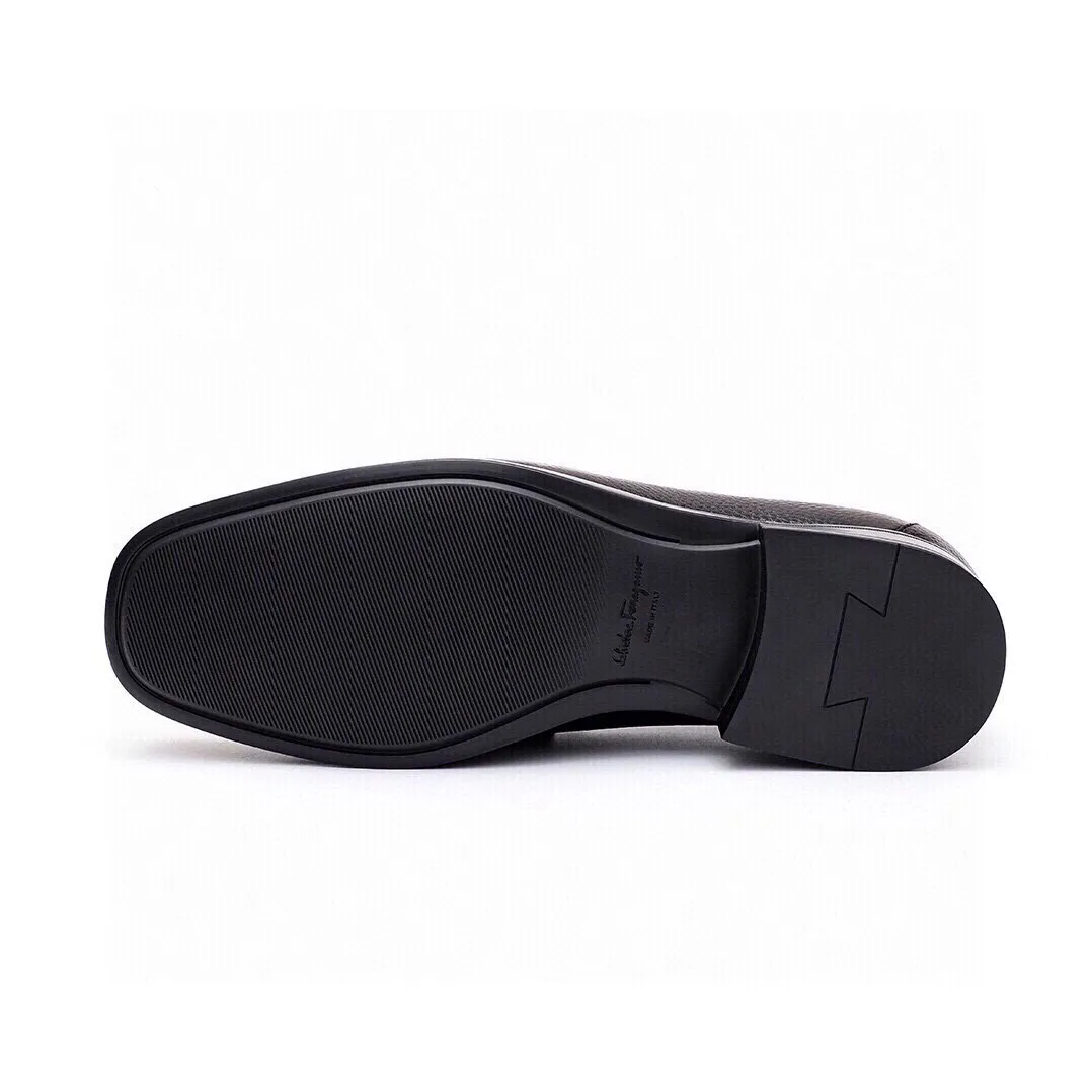 Men's shoes 💰520 💐[Ferragamo/Ferragamo] New 🐲Ferragamo* Ferragamo classic formal leather shoes! It uses imported first-layer pebbled cowhide leather upper + luxurious hardware buckle, and the inner first-layer comfortable cowhide leather lining! Original rubber outsole! Code number 38-44 (45🉑️customized)